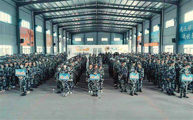 吉安市理工技工學(xué)校2021級新生國防素養(yǎng)教育訓(xùn)練活動(dòng)